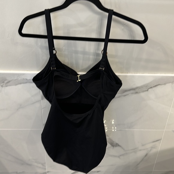 Leilani one-piece swimsuit - Picture 5 of 7